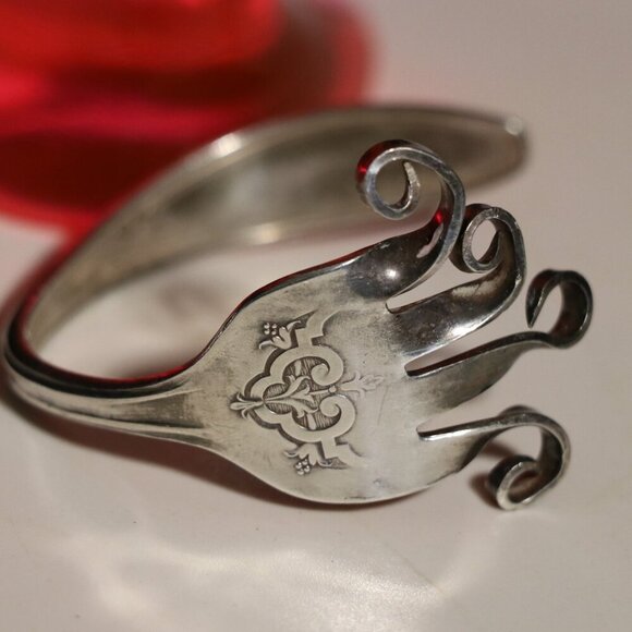 Sterling Silver Plated Bent Fork Cuff Bracelet – Upcycled Vintage Jewelry - Picture 7 of 10